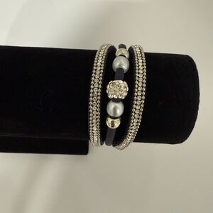 NEW Navy Blue Rhinestone Bracelet with Modern Design